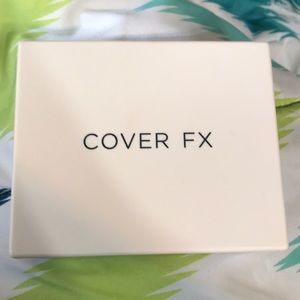Cover FX Perfector Face Palette in Medium-Deep.